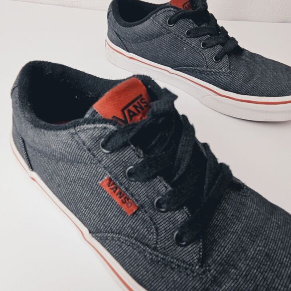 VANS Off The Wall TB4R Youth Sz 2 Textile Black Charcoal w/ Red Stripe Sneakers - Picture 2 of 13